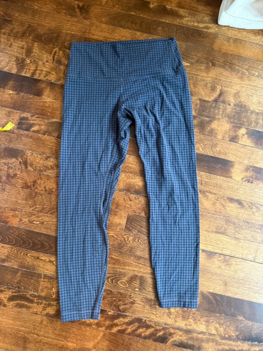 Lululemon Houndstooth Leggings – Size 10